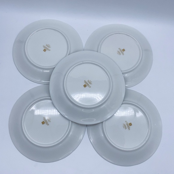 6-Pc Givenchy Porcelaine Navy and White Dinnerware Set - Picture 11 of 15